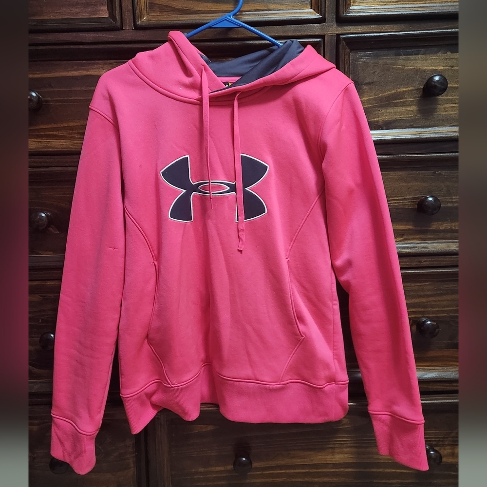 Under Armour pink sweatshirt
